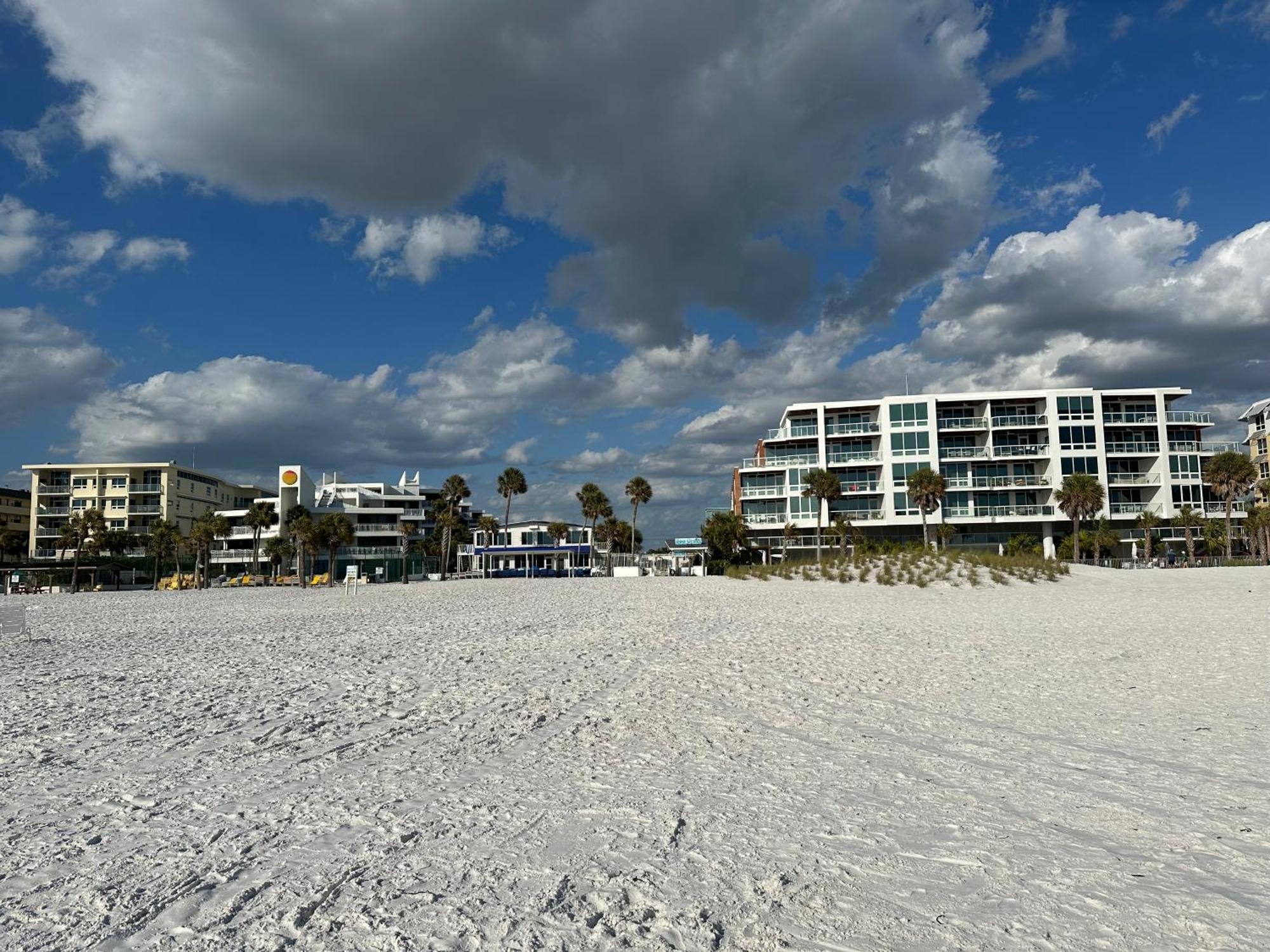 Aparthotel Sea Crest Point O'Rocks Exterior foto